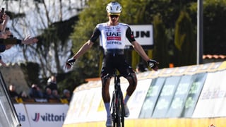 Juan Ayuso, a lo bestia, manda un aviso al ciclismo mundial