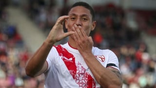 Mateo Mejía asombra y convence a Quique como alternativa