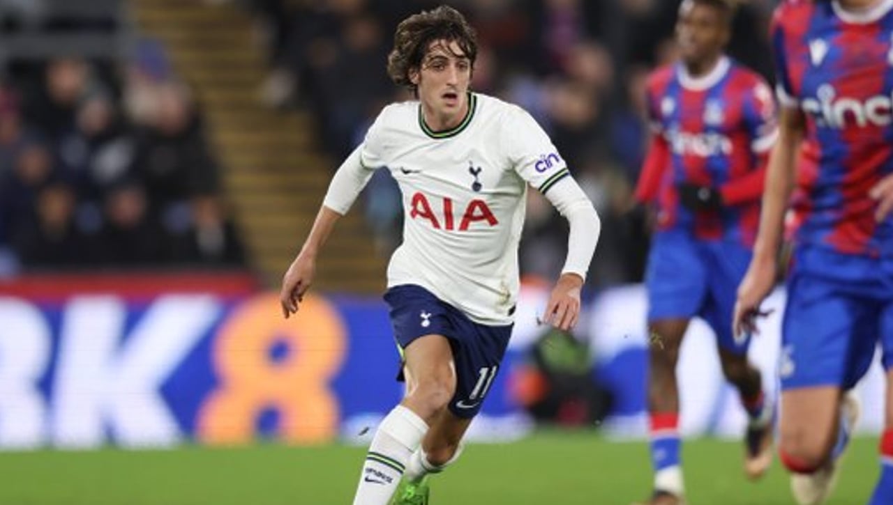 Bryan Gil llega a tiempo