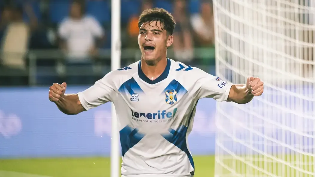 El Sevilla se mueve por la perla del Tenerife