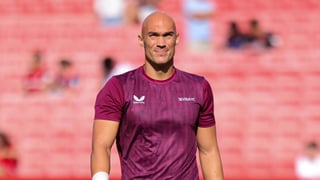 Un intento por Dmitrovic