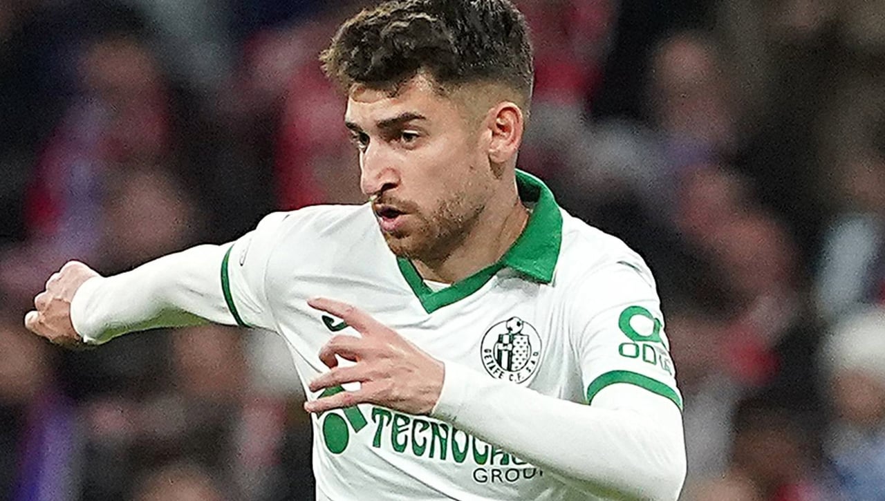 Hellas Verona, Torino y Parma se suman al interés por Yellu Santiago, libre