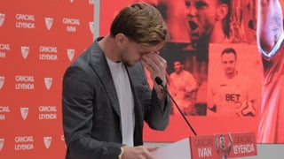 Las lágrimas de Rakitic en su despedida del Sevilla