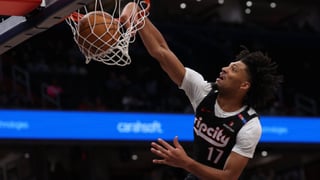 Shaedon Sharpe le roba a Michael Jordan el mate de la historia de la NBA