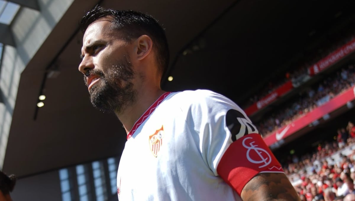 Suso medita su salida inmediata del Sevilla
