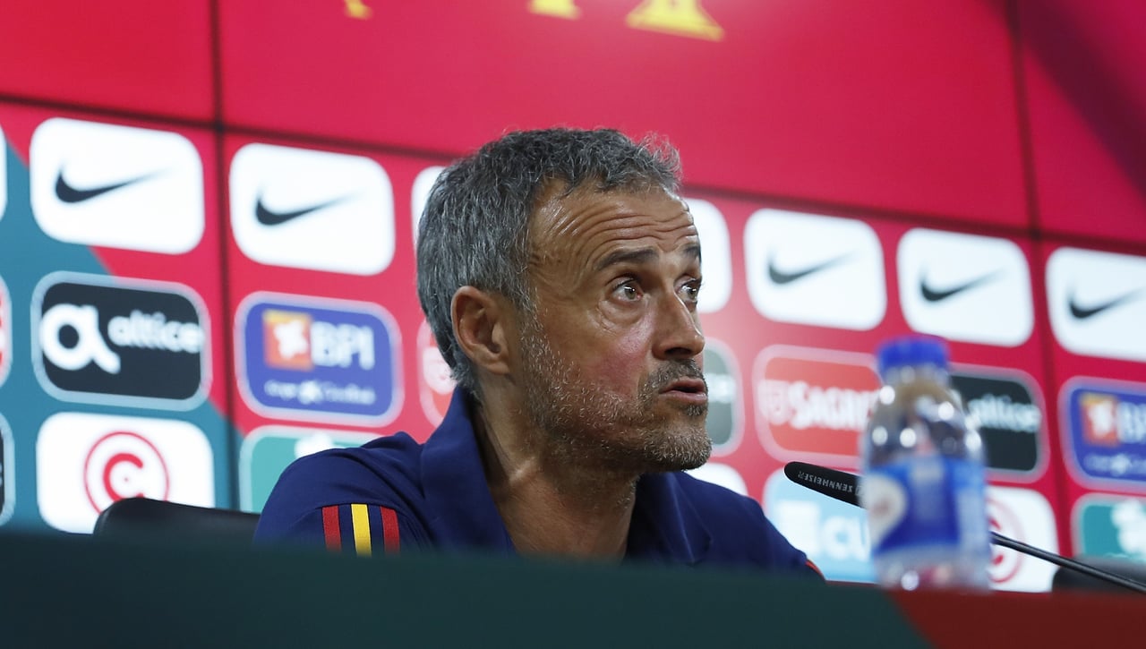 El momento tapabocas de Luis Enrique para el Mundial de Qatar 2022