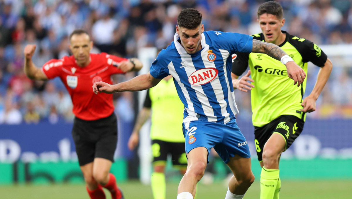 El Málaga, atento con el fichaje de Roberto Fernández