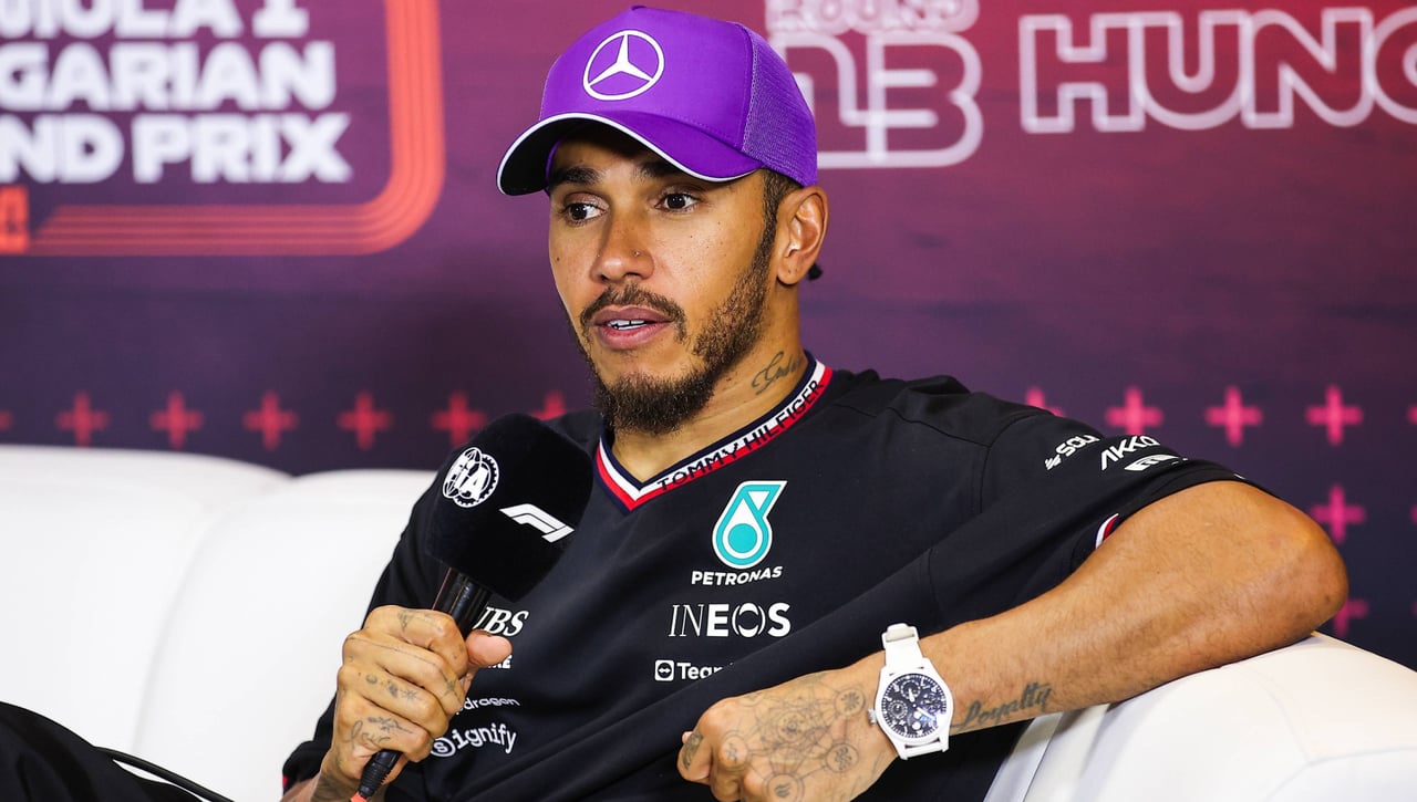 Hamilton le contesta a Verstappen con dureza