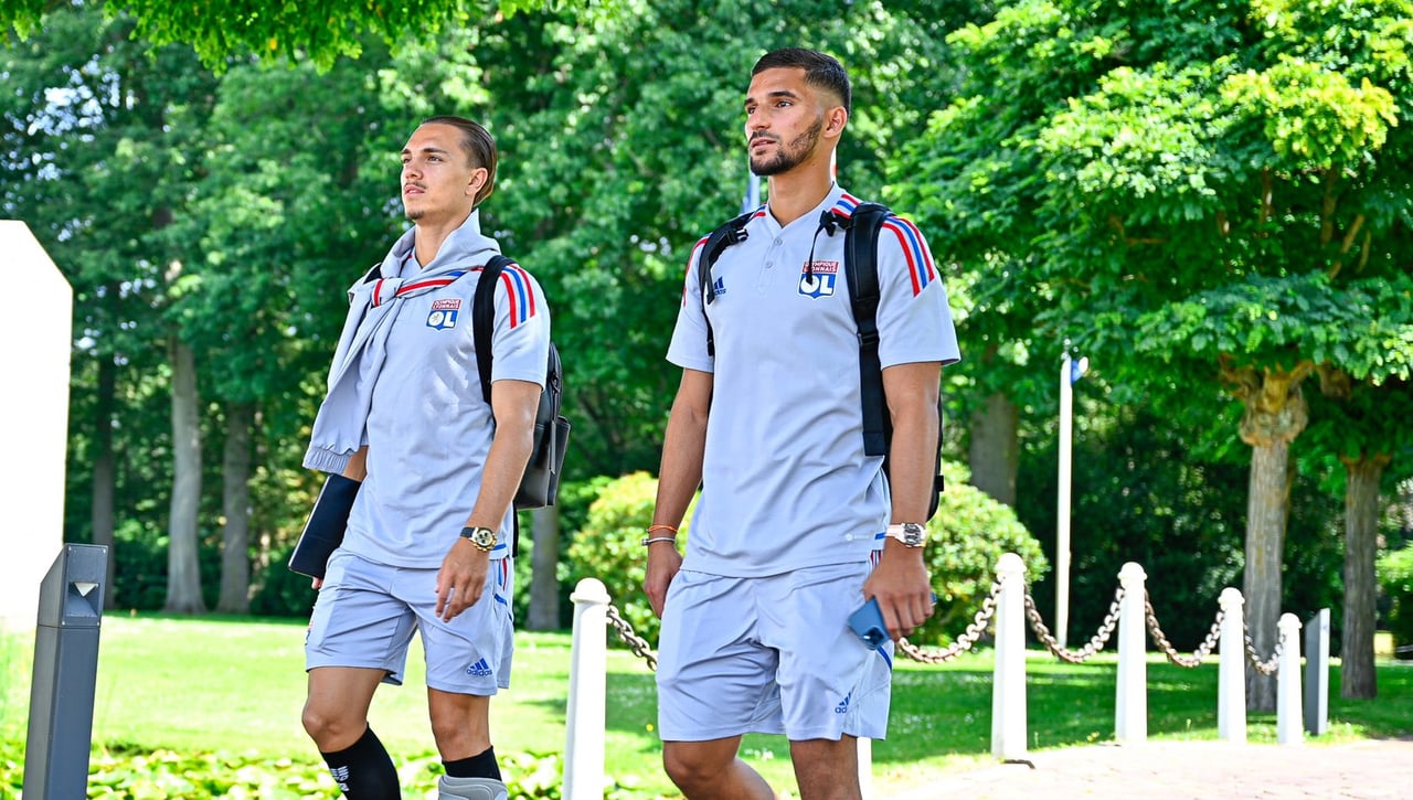 En Lyon anuncian novedades sobre Aouar, Carvalho y el Betis en las próximas 48 horas 