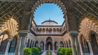 El palacio real en uso más antiguo de Europa, en una ciudad española