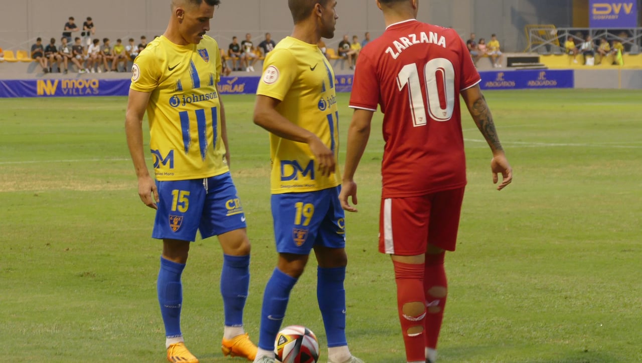 El Sevilla Atlético golea al Orihuela en su estreno liguero (1-4)