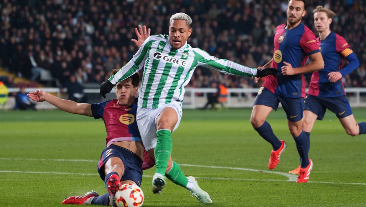 El 'mensaje' del Betis a Vitor Roque y su futuro