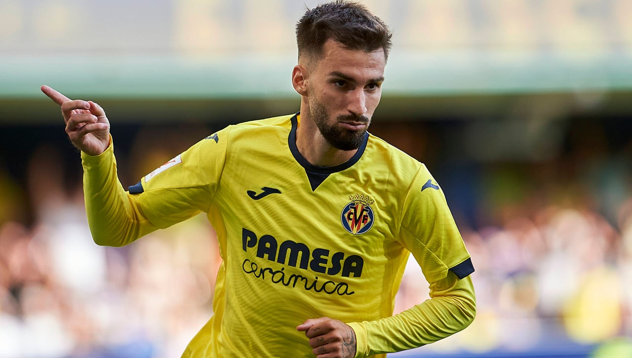 Se pone serio por Álex Baena