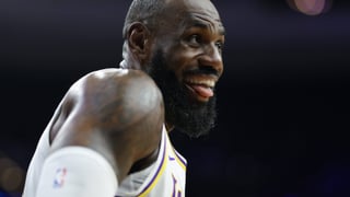 LeBron James recuerda quién es El Rey