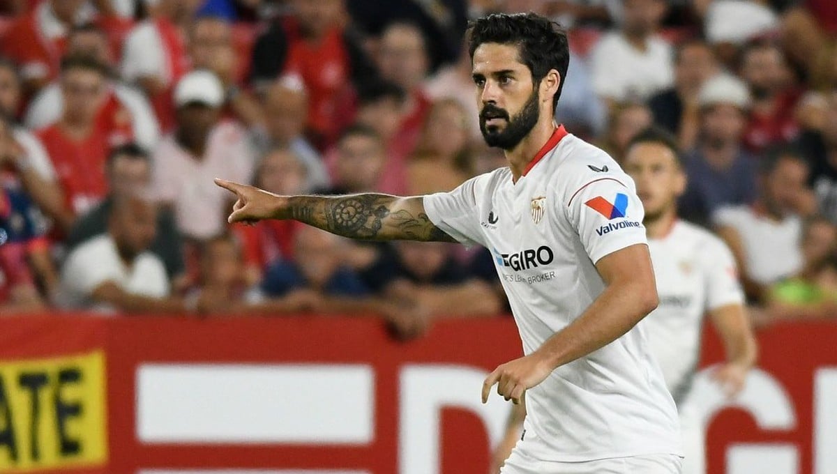 Un ex del Barça llama a Isco para que juegue con él