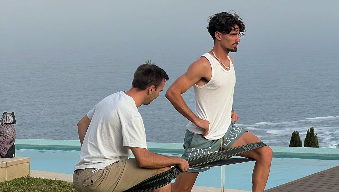 Un ex sevillista podría cortar el paso a Álex Collado, que sigue en el limbo