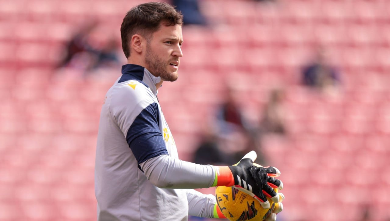 El futuro de Álex Remiro está ligado a la Real Sociedad