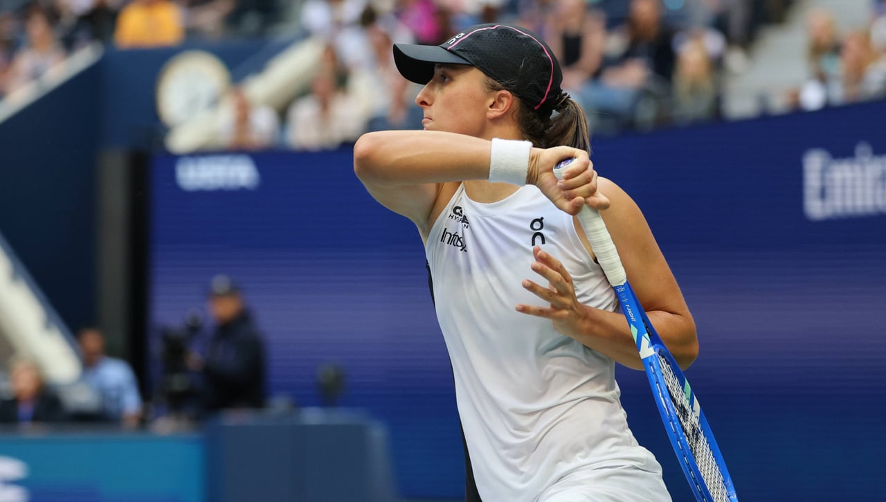 Swiatek mete la directa en Wuhan