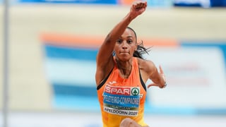 La renuncia de Ana Peleteiro