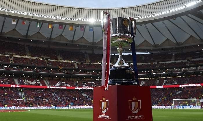 Trofeo Copa del Rey - ¿Qué equipos la tienen en propiedad y por qué razón?