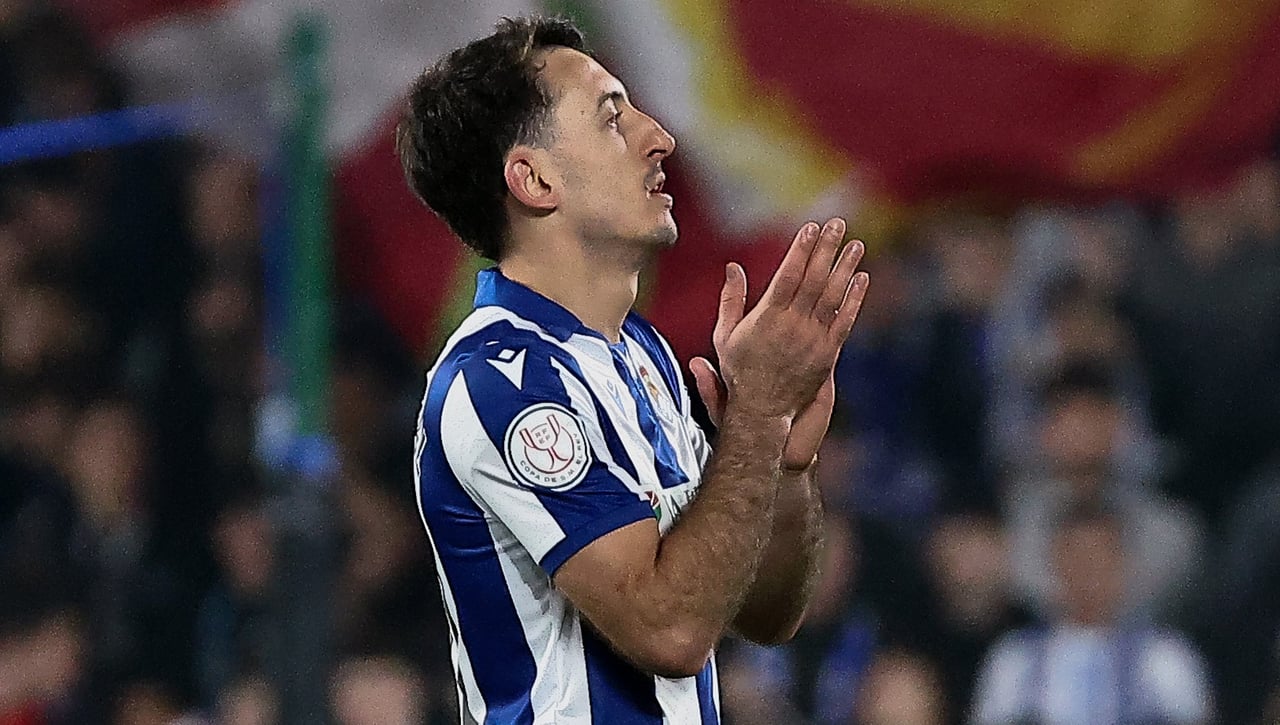 Oyarzabal ejerce de capitán de la Real Sociedad mando un mensaje a través de sus redes sociales: "Todos juntos para seguir soñando"