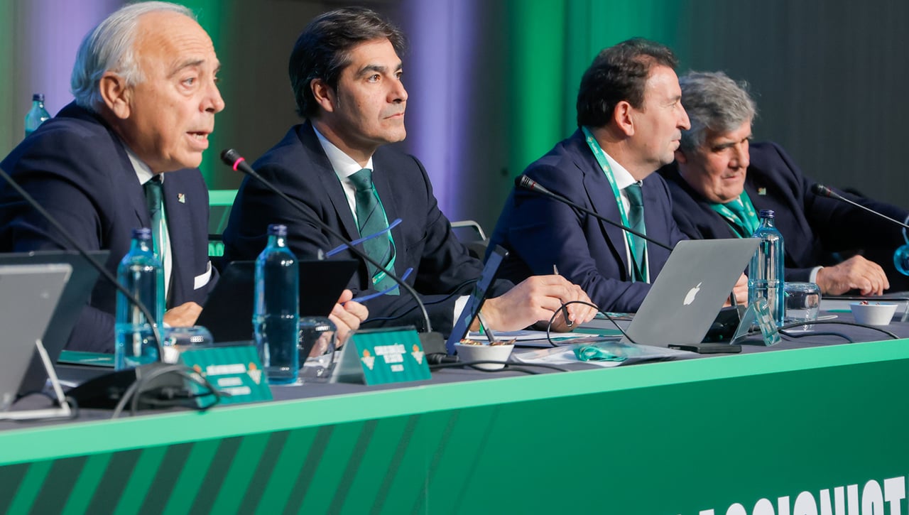 Respuesta del Betis a la opción de fichar un delantero en el mercado invernal: "El dinero se pondrá en el campo"