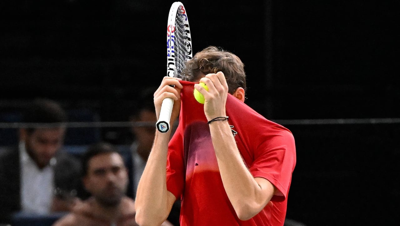 Medvedev se gana soñar con las ATP Finals en Almaty