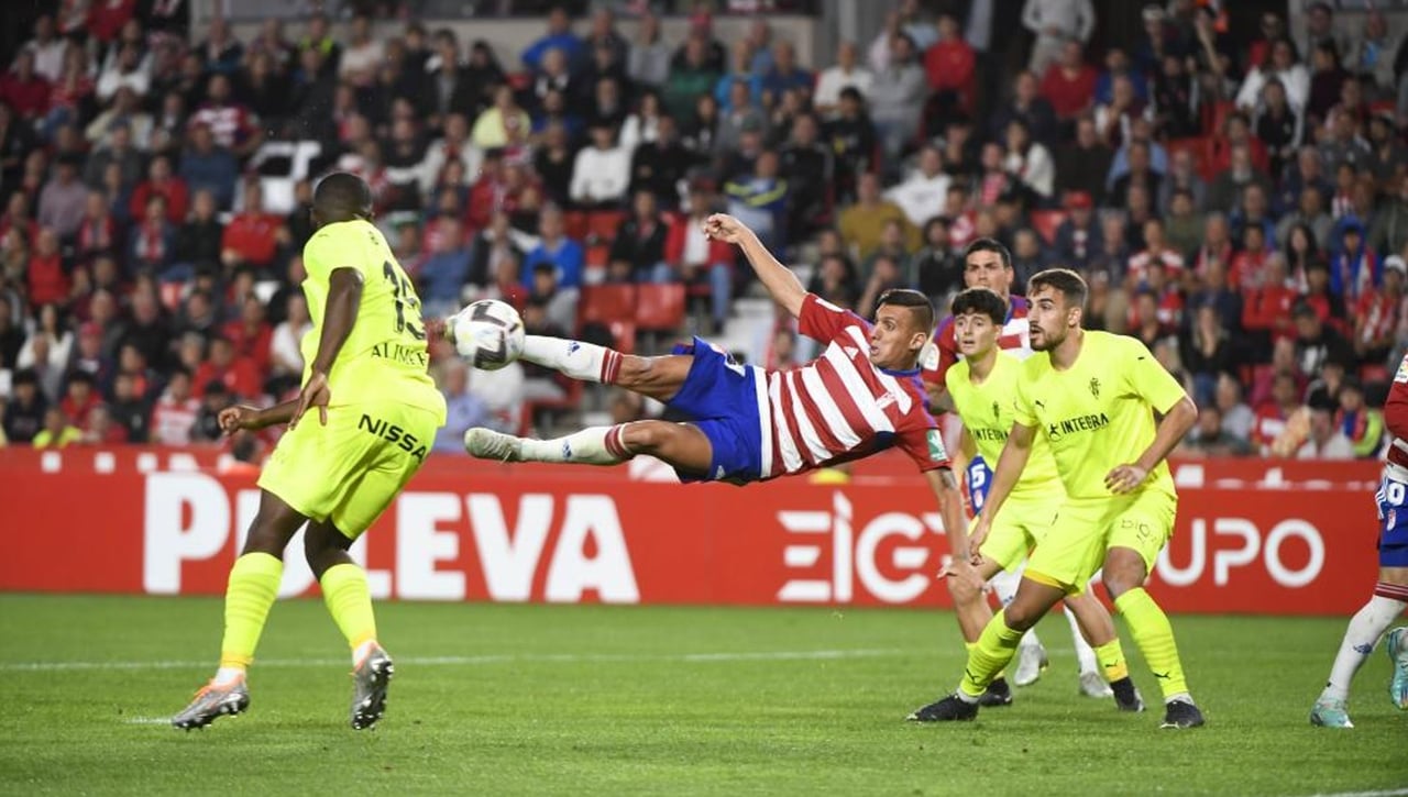 El agente de Uzuni, en Granada para tratar su futuro