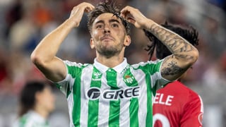 Portazo del Betis a Iker Losada con dos únicas soluciones 