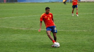 Una perla internacional sub 18 con España irrumpe con fuerza en el Real Zaragoza