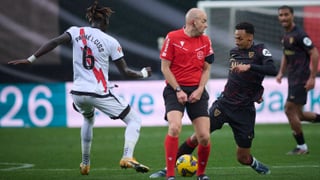 González Fuertes: de la 'nevera' a vigilar el Villarreal-Athletic... y el Rayo-Sevilla