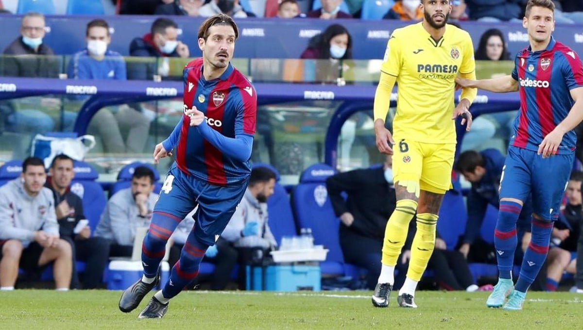 Osasuna entra en la batalla por Campaña