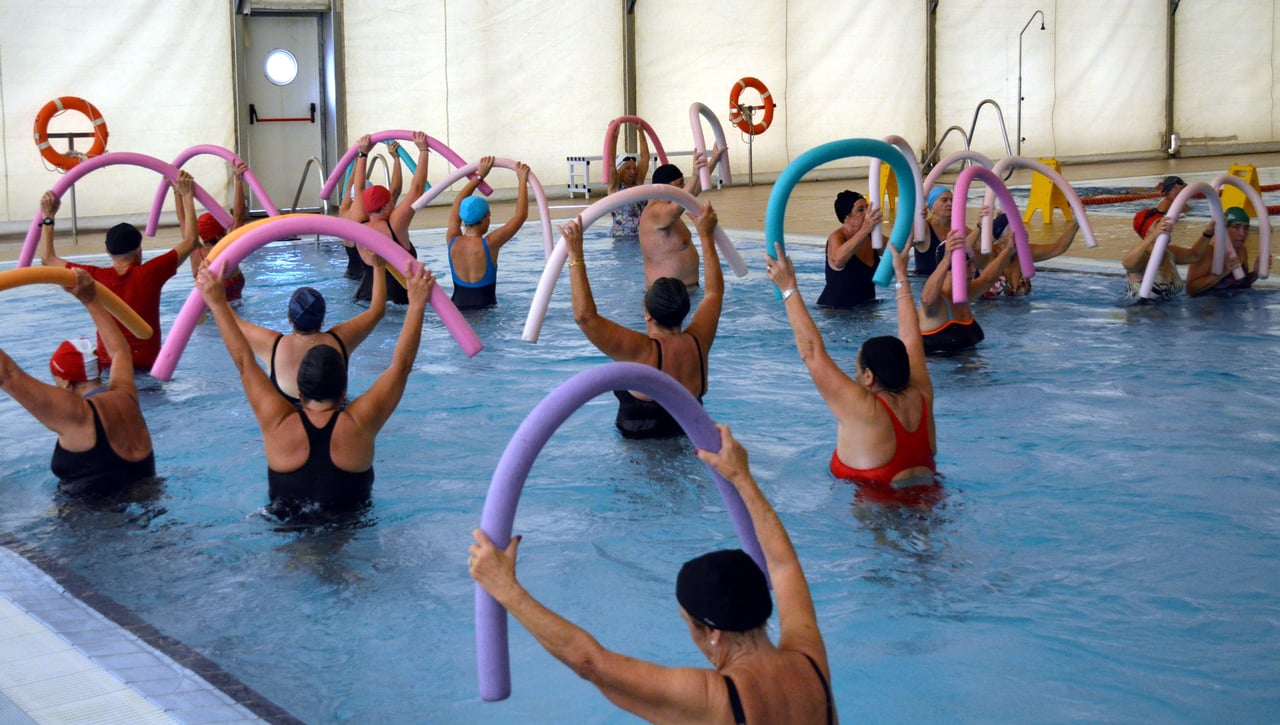 Disfruta de las actividades acuáticas del CDU Los Bermejales