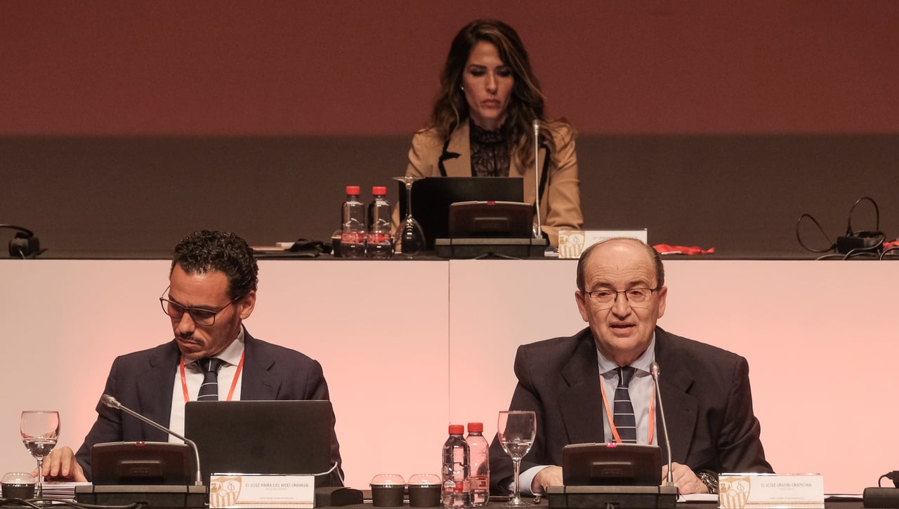 Palo judicial a Del Nido y respaldo 'sine die' a Castro en el Sevilla: plenos poderes y charla pendiente con Sampaoli