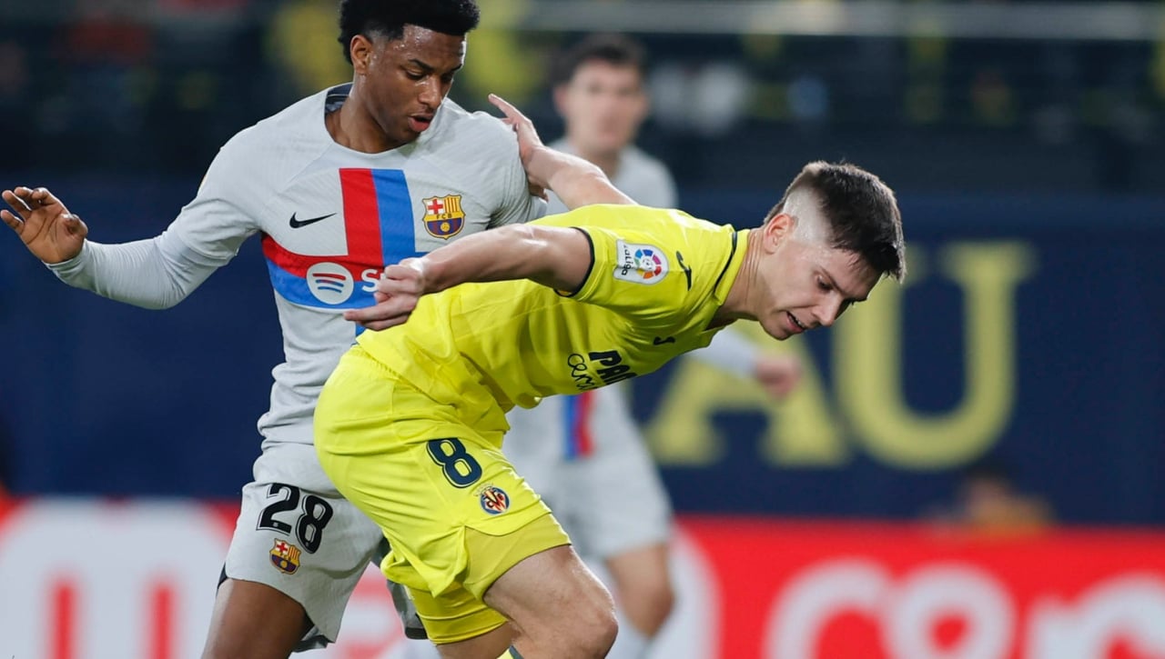 La amplia lista de laterales derechos que maneja el Barcelona