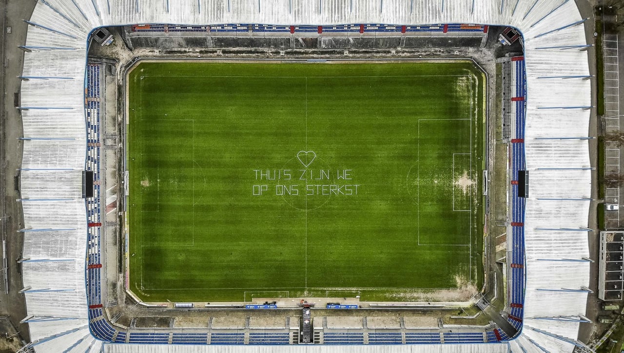 Estadios con césped híbrido o artificial: ¿Qué campos los usan?