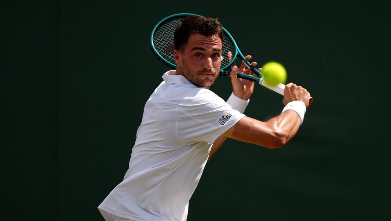 El tenista español que pasa de Wimbledon a OnlyFans