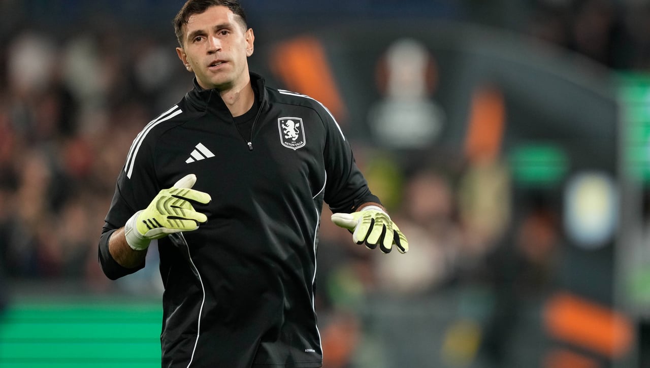 El Dibu Martínez enciende todas las alarmas