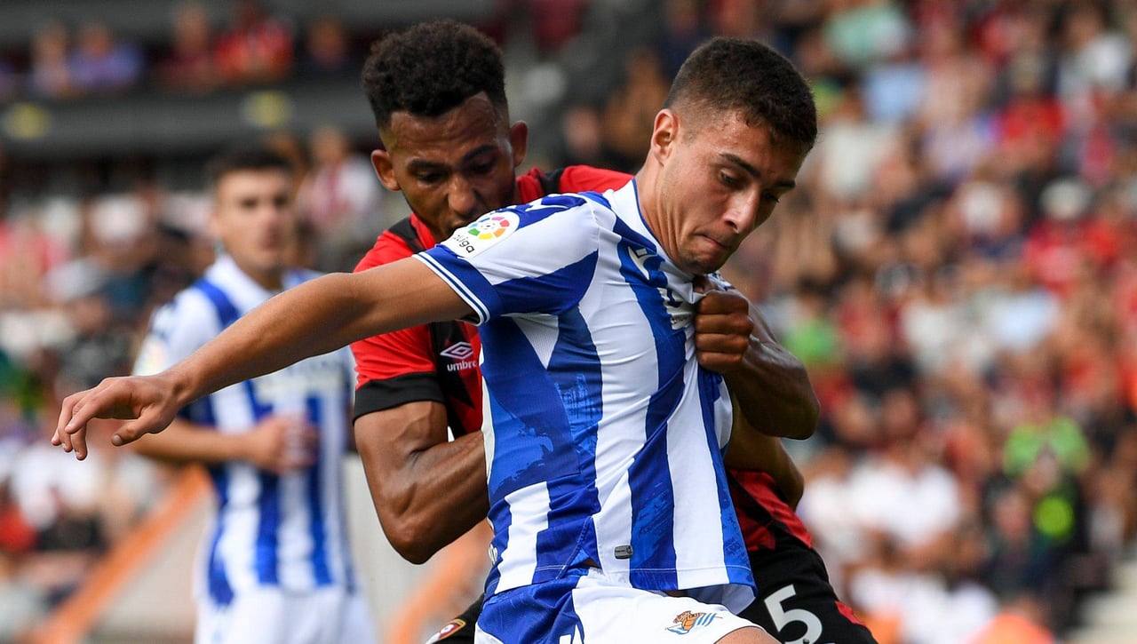 Aparece otra novia para Karrikaburu que también quiere pescar en el Celta 