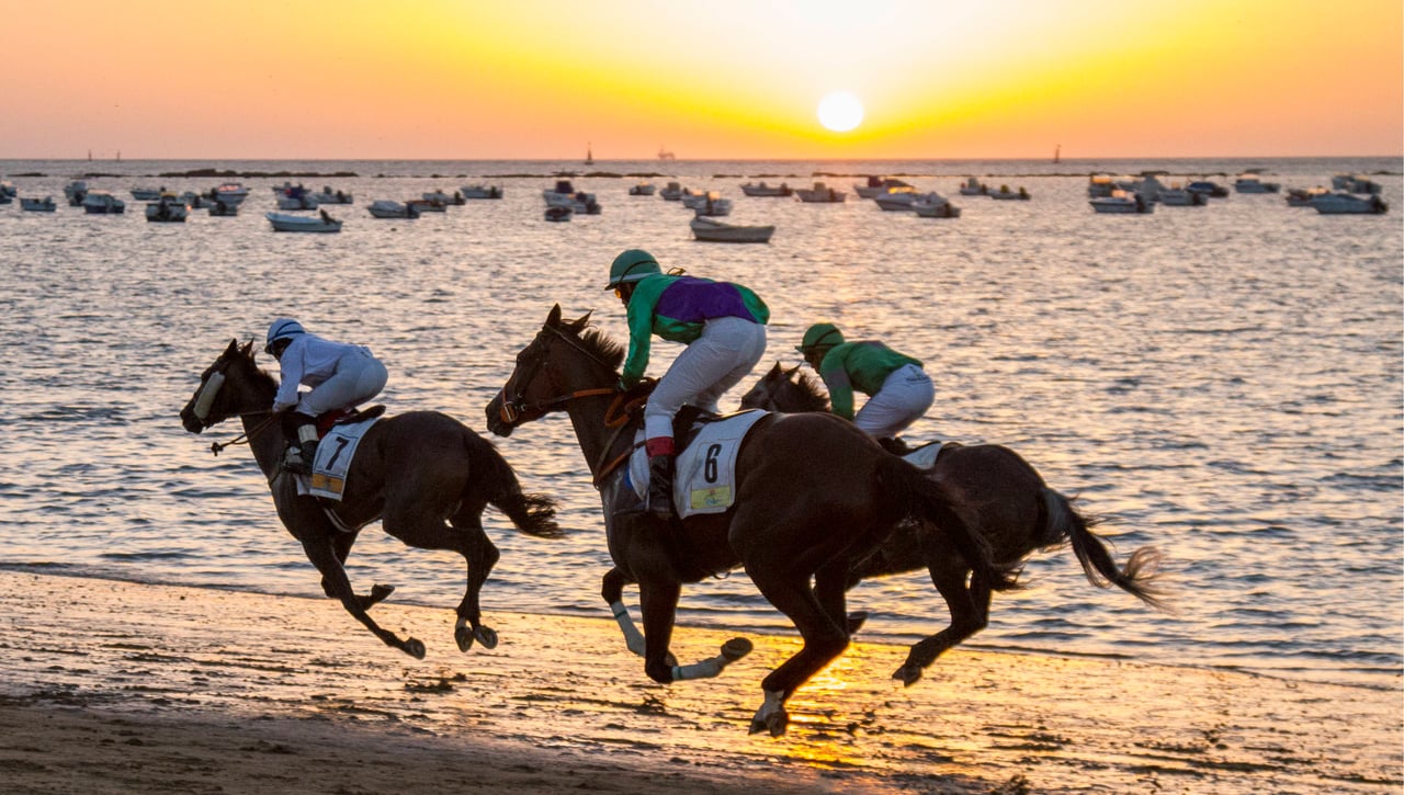 Comienzan las carreras de caballos en Sanlúcar de Barrameda
