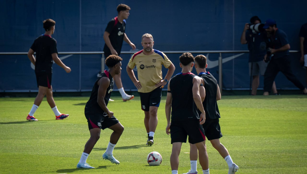 Flick pasa lista: Lamine Yamal, Ansu Fati, De Jong, Cruyff, Guardiola, Xavi y el famoso 'Entorno'...