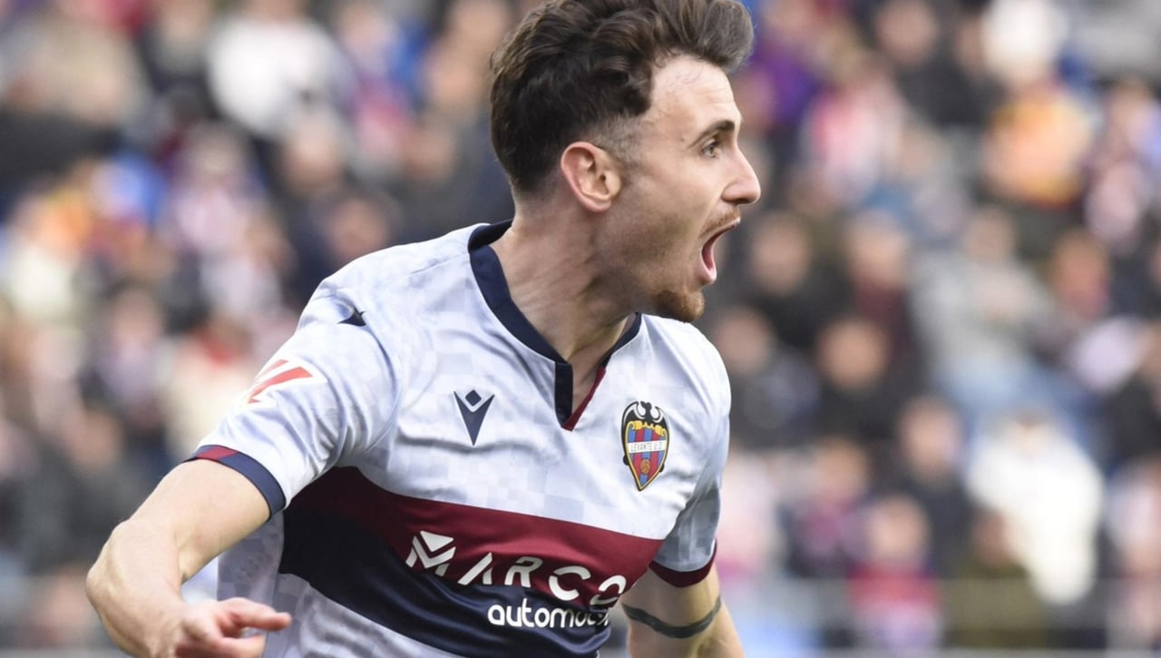 Negociaciones para cerrar a Álex Forés