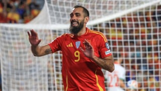 "Borja Iglesias no tiene nivel para luchar por el Mundial con España"