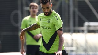 La Real Sociedad despega con dos buenas noticias, una mala y el tupido velo de Sheraldo Becker 
