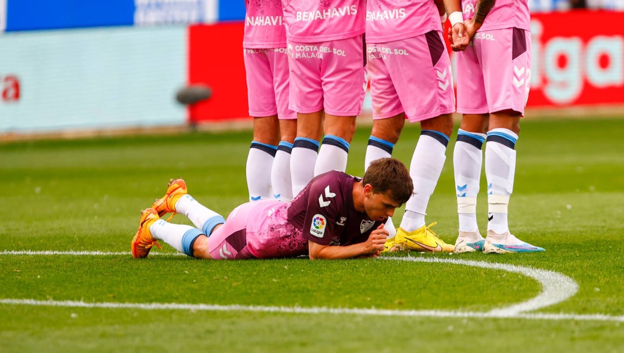 El comunicado del Málaga tras el descenso y los únicos jugadores que podrían jugar en Primera RFEF
