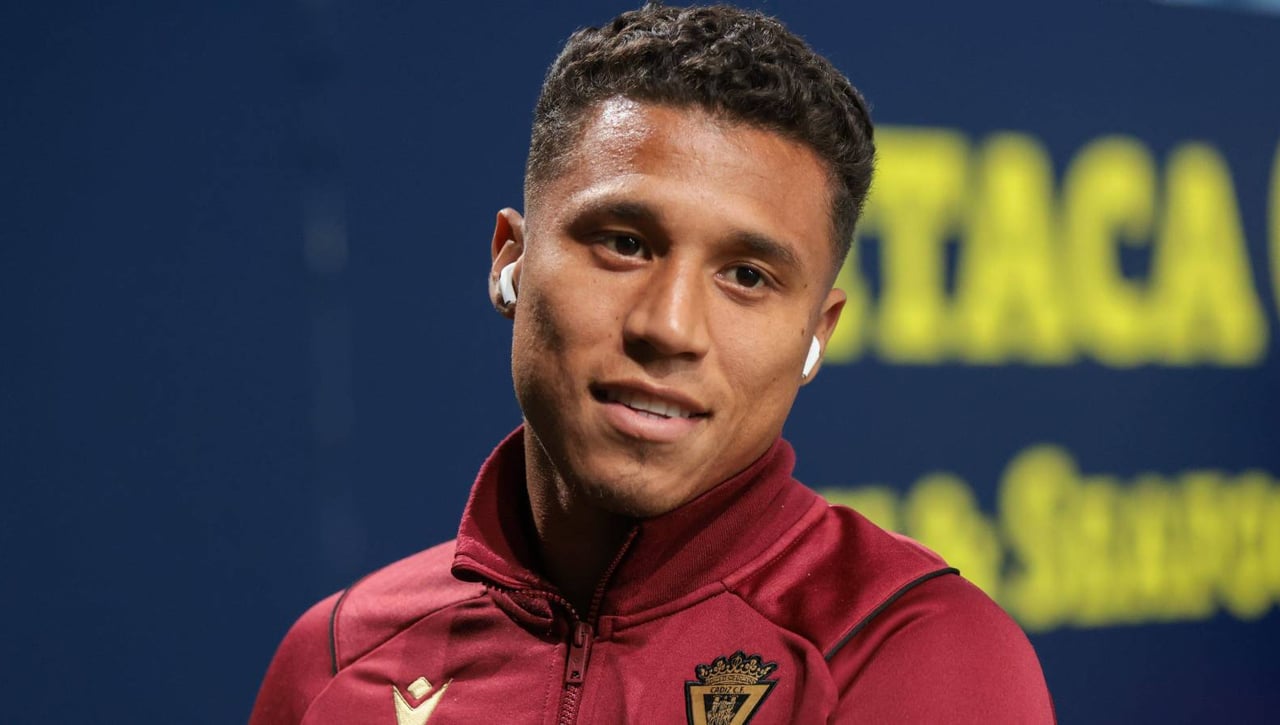 Darwin Machis lanza un contundente mensaje al vestuario del Cádiz