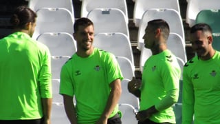 Lo Celso, listo para la Conference League en una sesión con sorpresa