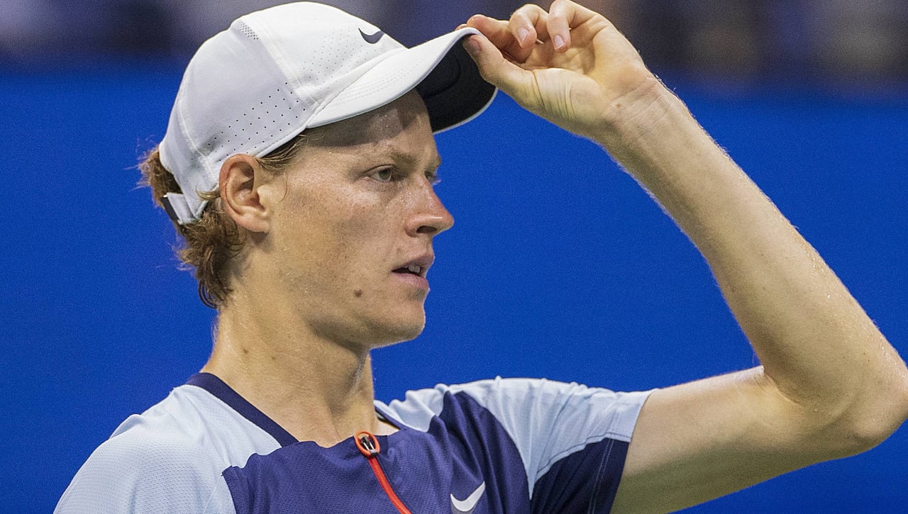 Sinner sale a escena y confiesa antes de volver 