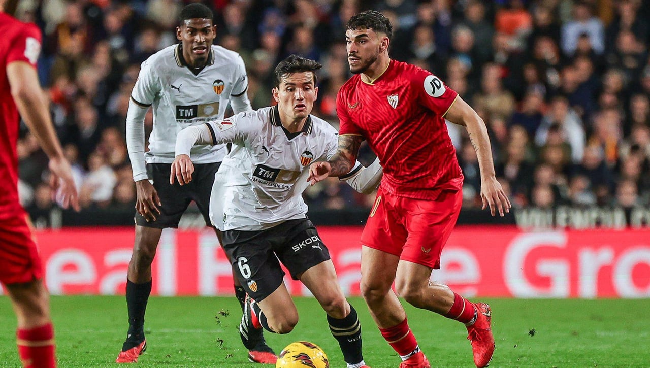 Valencia 0-0 Sevilla: Se queda sin pólvora en la ciudad de los petardos