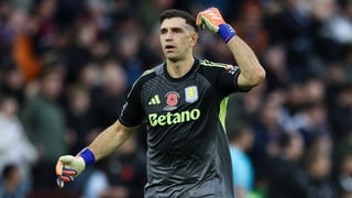 El Inter de Milán acelera para cerrar en enero el fichaje del Dibu Martínez